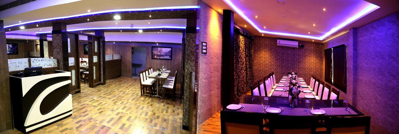 Venky'S Delight Hotel Rājahmundry Buitenkant foto