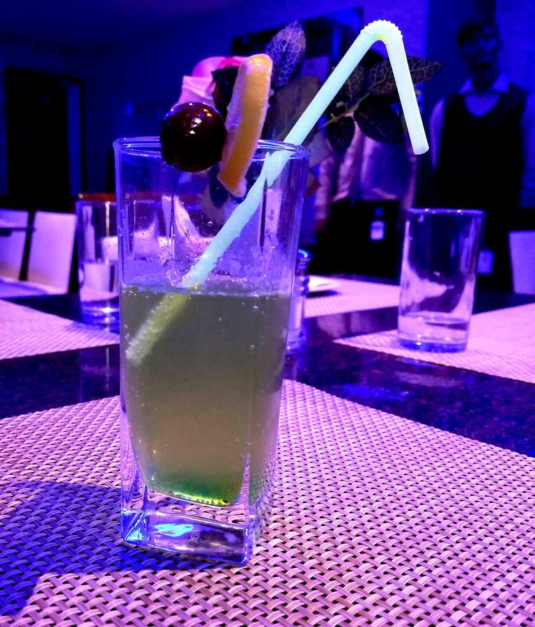 Venky'S Delight Hotel Rājahmundry Buitenkant foto