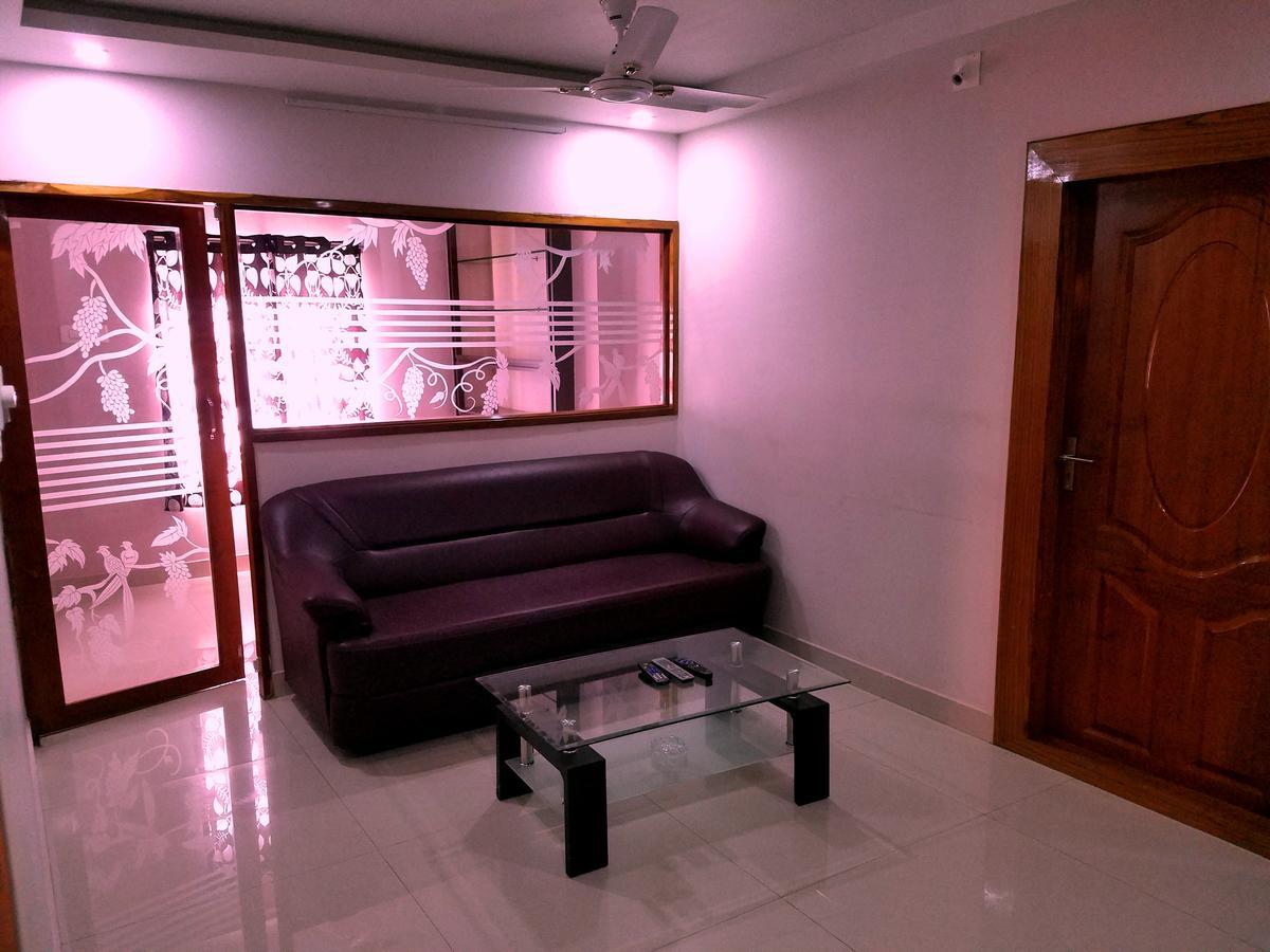 Venky'S Delight Hotel Rājahmundry Buitenkant foto
